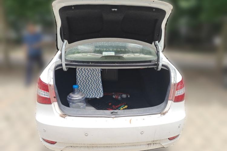 Used Dongfeng Aeolus A60 2012 1.6L Manual Luxury Model Trunk