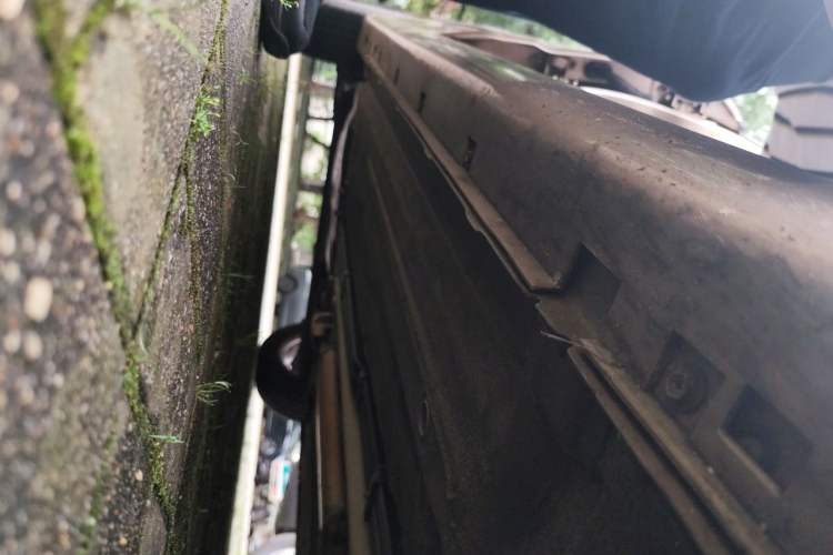 Used Dongfeng Aeolus A60 2012 2.0L CVT Tech Edition Chassis Front Right