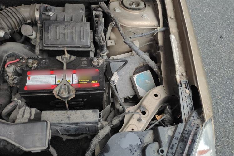 Used Dongfeng Aeolus A60 2012 1.6L Manual Luxury Model Engine Bay Left