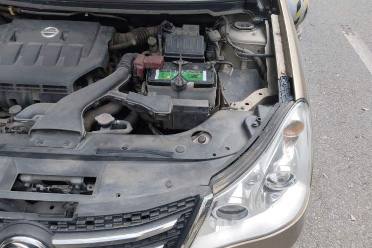 Used Dongfeng Aeolus A60 2012 1.6L Automatic Luxury Version Engine Bay Left