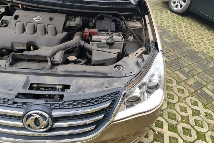 Used Dongfeng Aeolus A60 2012 2.0L CVT Tech Edition Engine Bay Left