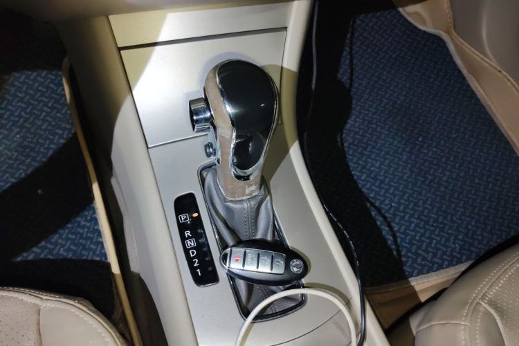 Used Dongfeng Aeolus A60 2012 1.6L Automatic Prestige Model Gear Lever
