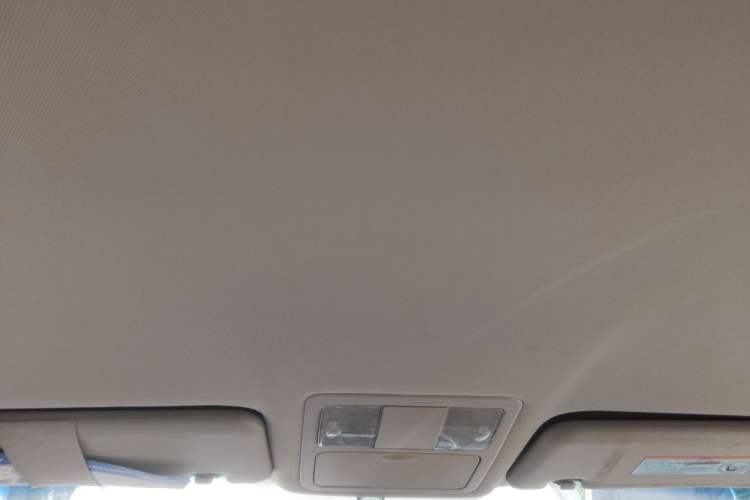 Used Dongfeng Aeolus A60 2012 1.6L Automatic Luxury Version Headliner