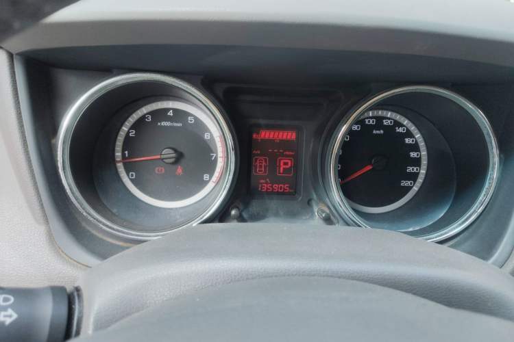 Used Dongfeng Aeolus A60 2012 1.6L Automatic Luxury Version Instrument Cluster