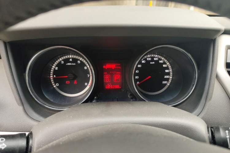 Used Dongfeng Aeolus A60 2012 2.0L CVT Tech Edition Instrument Cluster