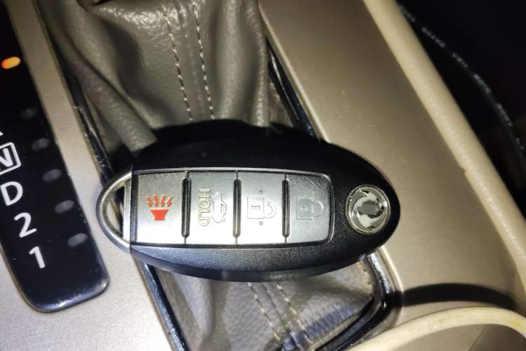 Used Dongfeng Aeolus A60 2012 1.6L Automatic Prestige Model Interior 1