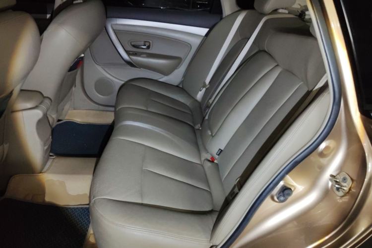 Used Dongfeng Aeolus A60 2012 1.6L Automatic Prestige Model Interior 4