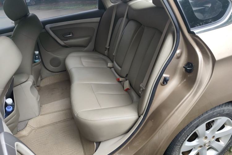 Used Dongfeng Aeolus A60 2012 2.0L CVT Tech Edition Left Rear Seat