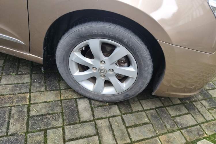 Used Dongfeng Aeolus A60 2012 2.0L CVT Tech Edition Right Front Wheel Hub