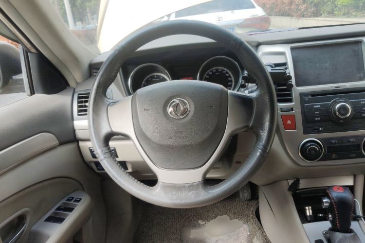 Used Dongfeng Aeolus A60 2012 1.6L Automatic Luxury Version Steering Wheel
