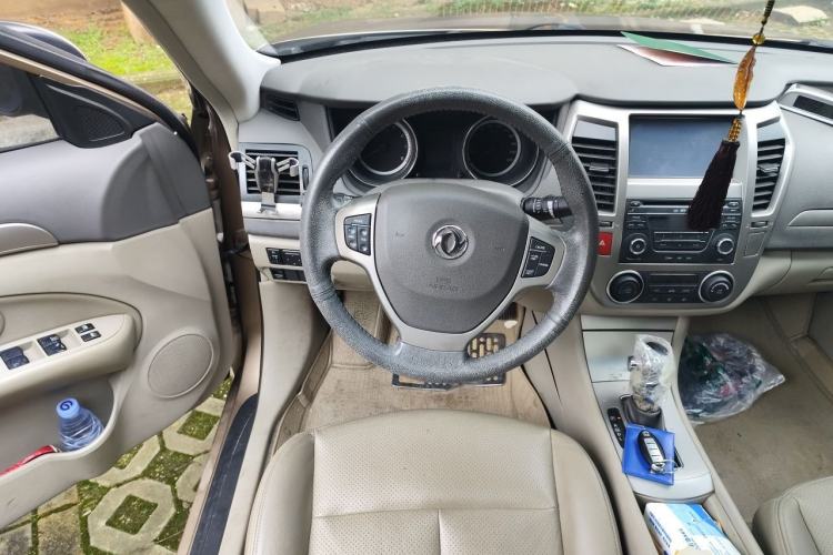 Used Dongfeng Aeolus A60 2012 2.0L CVT Tech Edition Steering Wheel