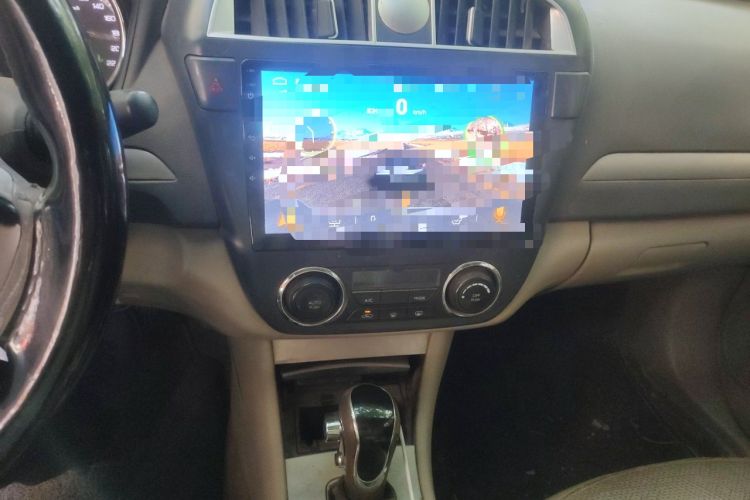 Used Dongfeng Aeolus A60 2014 1.6L Automatic Prestige Model Audio And AC Panel