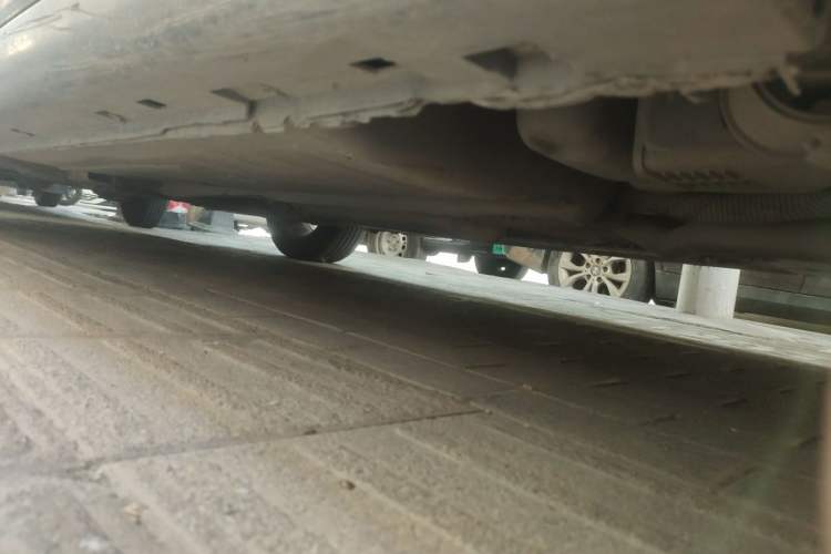 Used Dongfeng Aeolus A60 2014 1.6L Automatic Prestige Model Chassis Rear Left