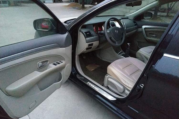 Used Dongfeng Aeolus A60 2014 1.5L Manual Elite Model Driver Seat