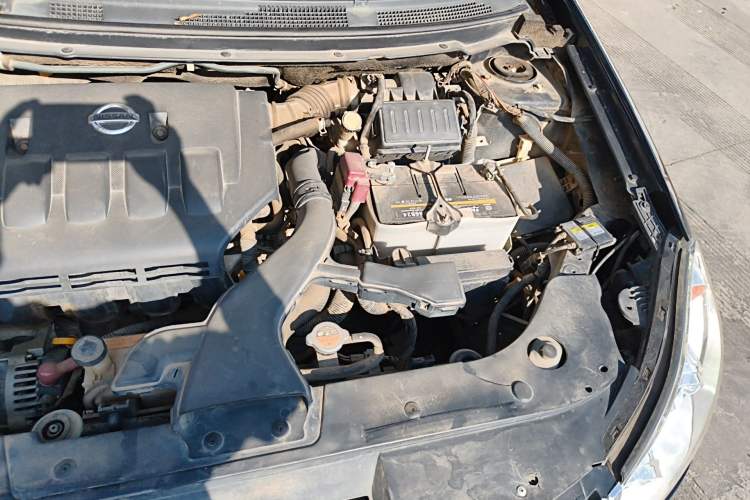 Used Dongfeng Aeolus A60 2014 1.6L Manual Luxury Model Engine Bay Left