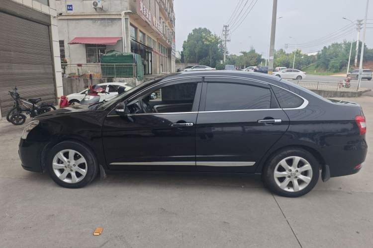 Used Dongfeng Aeolus A60 2014 1.6L Automatic Luxury Model Exterior 5