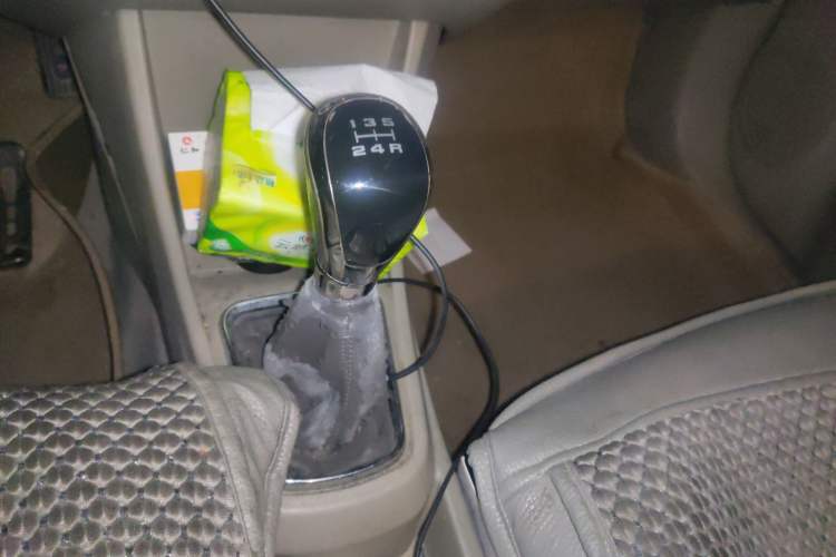 Used Dongfeng Aeolus A60 2014 1.6L Manual Luxury Model Gear Lever