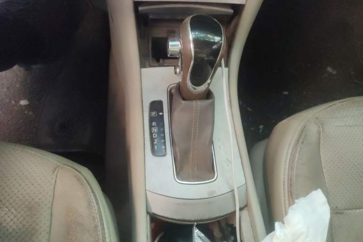 Used Dongfeng Aeolus A60 2014 1.6L Automatic Prestige Model Gear Lever