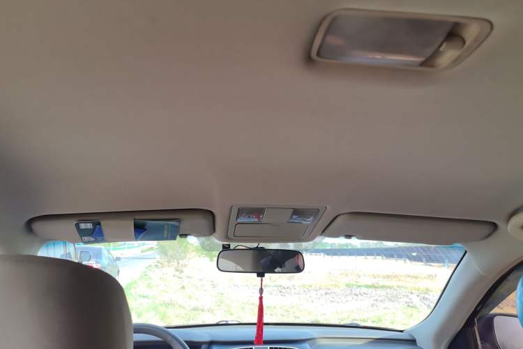 Used Dongfeng Aeolus A60 2014 1.6L Automatic Luxury Model Headliner