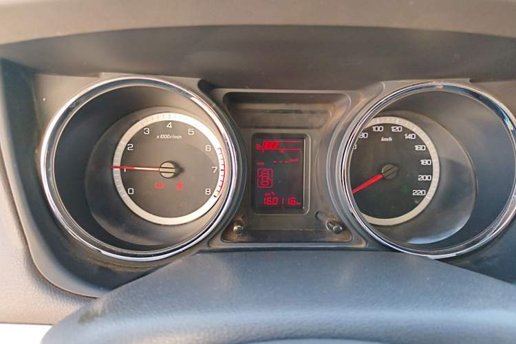 Used Dongfeng Aeolus A60 2014 1.6L Manual Luxury Model Instrument Cluster