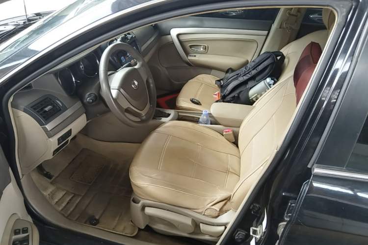 Used Dongfeng Aeolus A60 2014 1.6L Automatic Luxury Model Left Front Seat