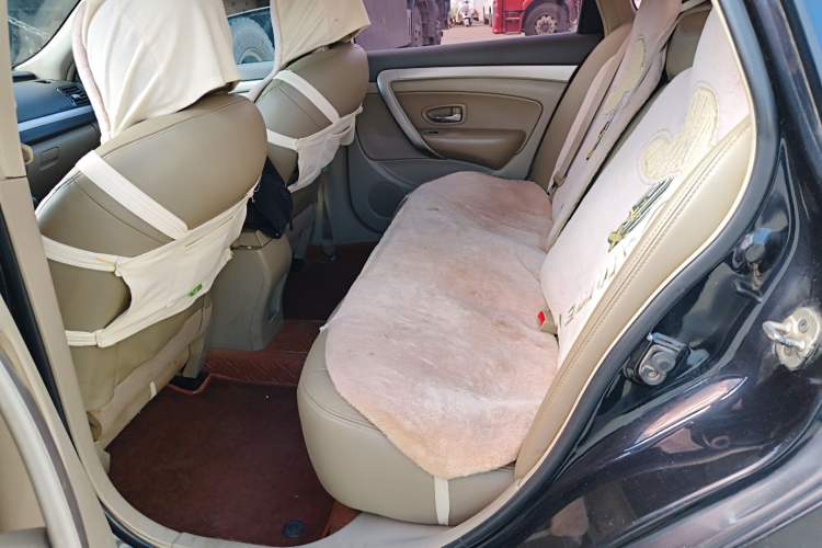 Used Dongfeng Aeolus A60 2014 1.6L Manual Luxury Model Left Rear Seat