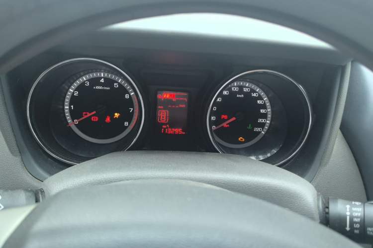 Used Dongfeng Aeolus A60 2014 1.6L Manual Luxury Model Odometer Close Up