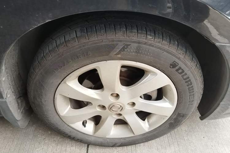 Used Dongfeng Aeolus A60 2014 1.6L Automatic Luxury Model Right Front Wheel Hub