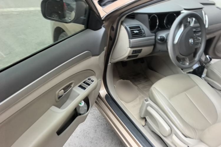 Used Dongfeng Aeolus A60 2014 1.6L Manual Luxury Model Driver Seat