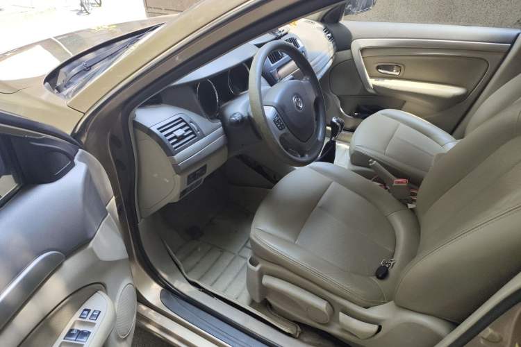 Used Dongfeng Aeolus A60 2014 1.6L Manual Luxury Model Driver Seat
