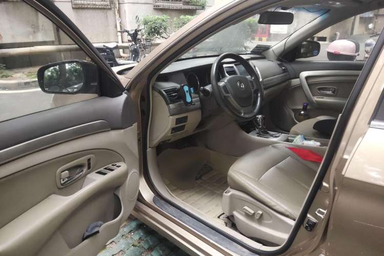 Used Dongfeng Aeolus A60 2014 2.0L CVT Tech Version Driver Seat