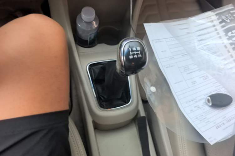 Used Dongfeng Aeolus A60 2014 1.6L Manual Luxury Model Gear Lever