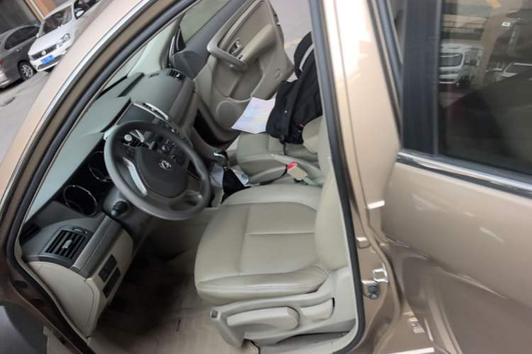 Used Dongfeng Aeolus A60 2014 1.6L Manual Luxury Model Left Front Seat