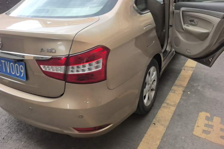Used Dongfeng Aeolus A60 2014 1.6L Manual Luxury Model Right Rear Taillight