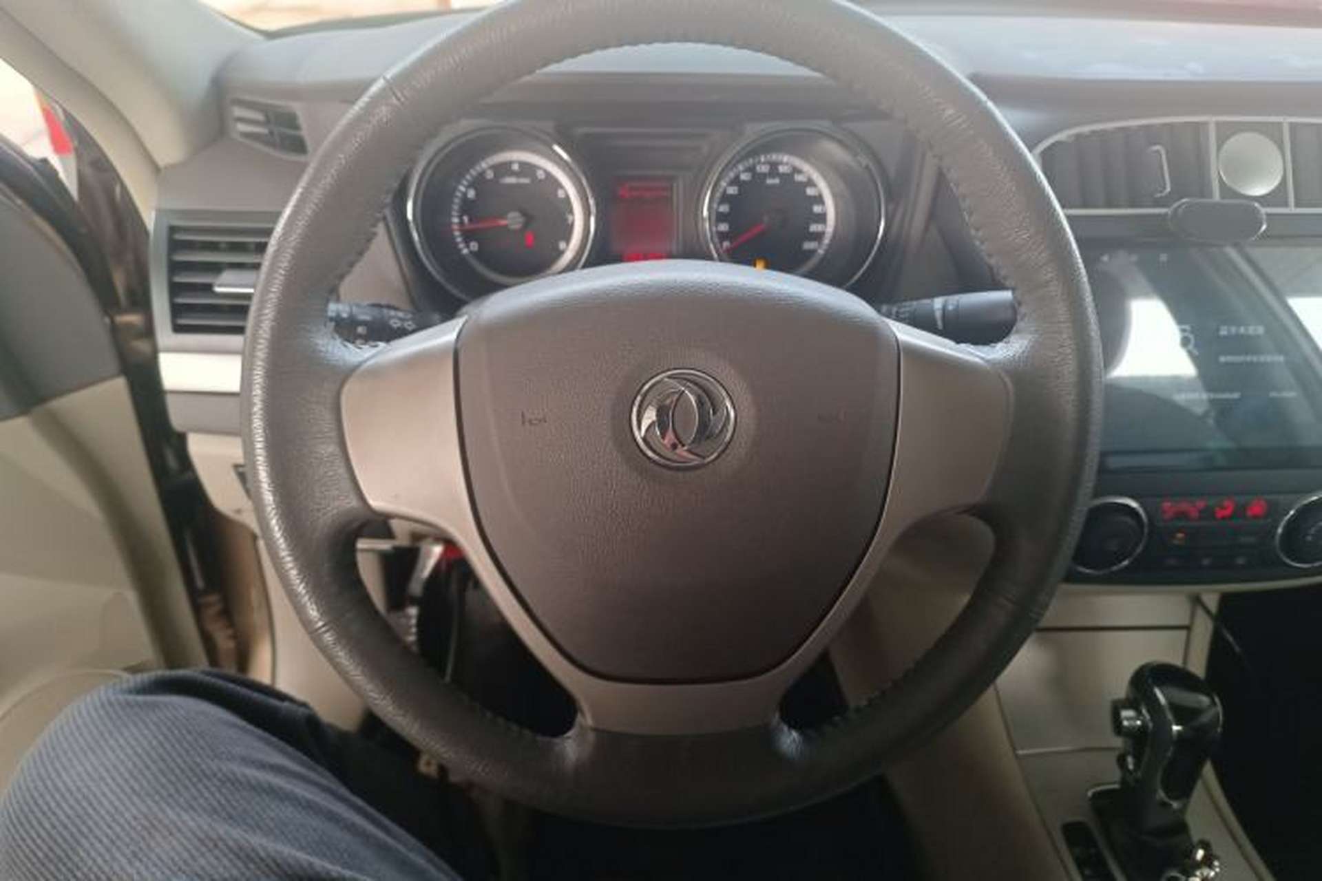 Used Dongfeng Aeolus A60 2014 1.6L Automatic Luxury Model Steering Wheel