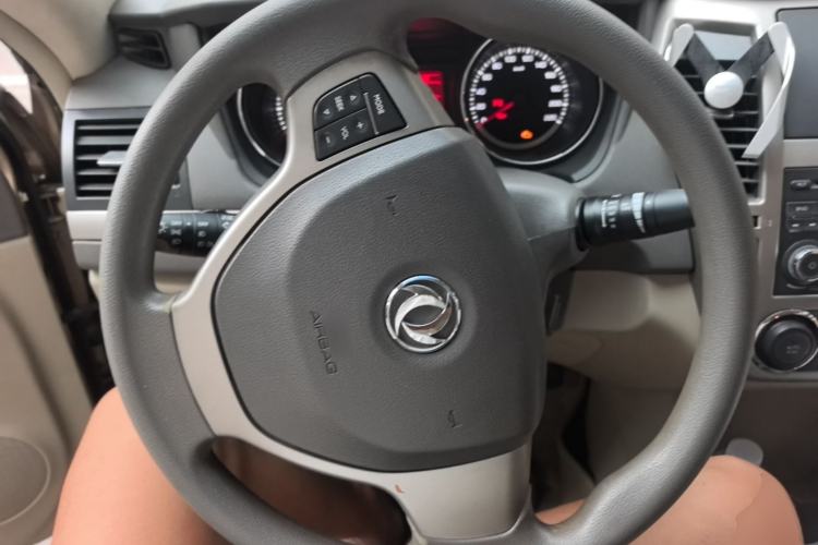 Used Dongfeng Aeolus A60 2014 1.6L Manual Luxury Model Steering Wheel