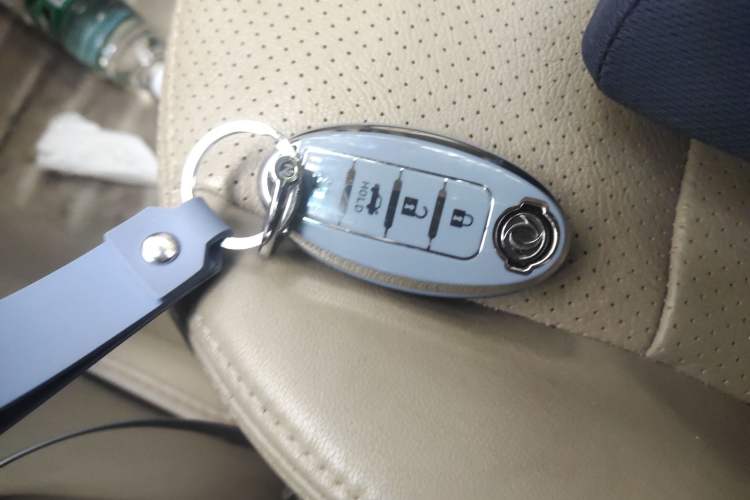 Used Dongfeng Aeolus A60 2014 2.0L CVT Tech Version Vehicle Key