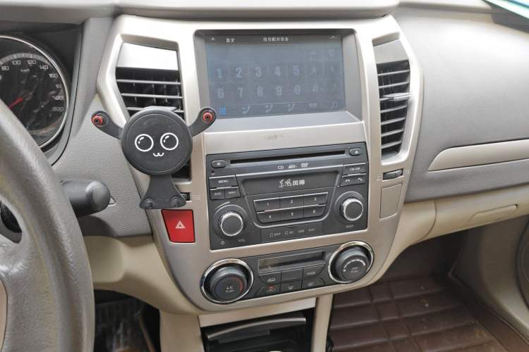 Used Dongfeng Aeolus A60 2014 1.6L Automatic Luxury Model Audio And AC Panel
