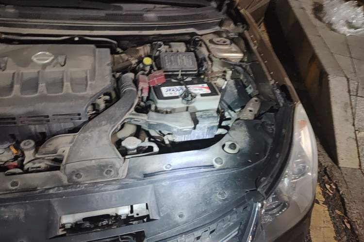 Used Dongfeng Aeolus A60 2014 1.6L Automatic Luxury Model Engine Bay Left