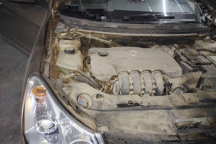 Used Dongfeng Aeolus A60 2014 1.5L Manual Elite Model Engine Bay Right