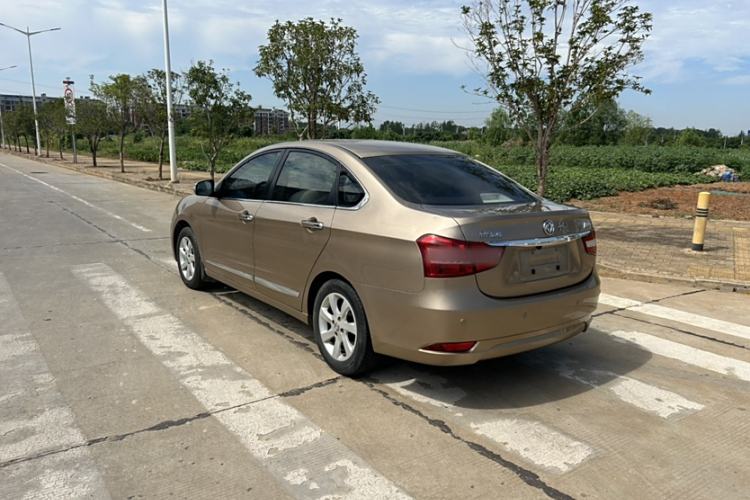 Used Dongfeng Aeolus A60 2014 1.6L Automatic Luxury Model Exterior 3