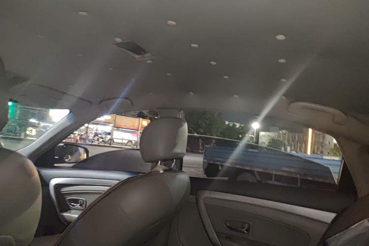 Used Dongfeng Aeolus A60 2014 1.6L Automatic Luxury Model Headliner