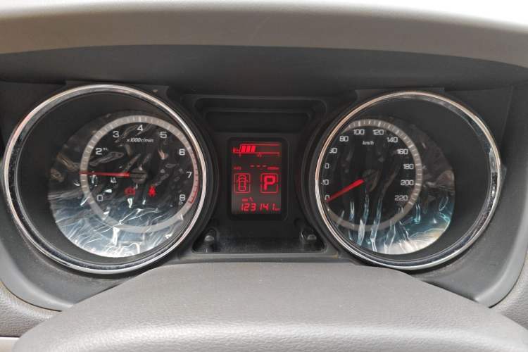 Used Dongfeng Aeolus A60 2014 1.6L Automatic Luxury Model Instrument Cluster