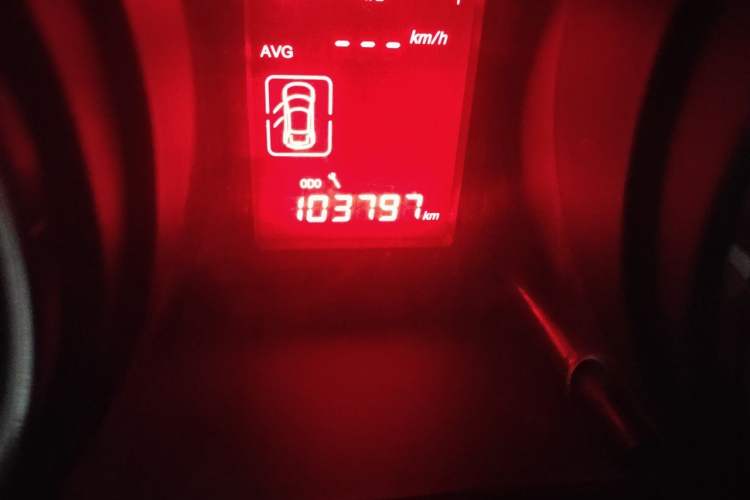 Used Dongfeng Aeolus A60 2014 1.5L Manual Elite Model Odometer Close Up