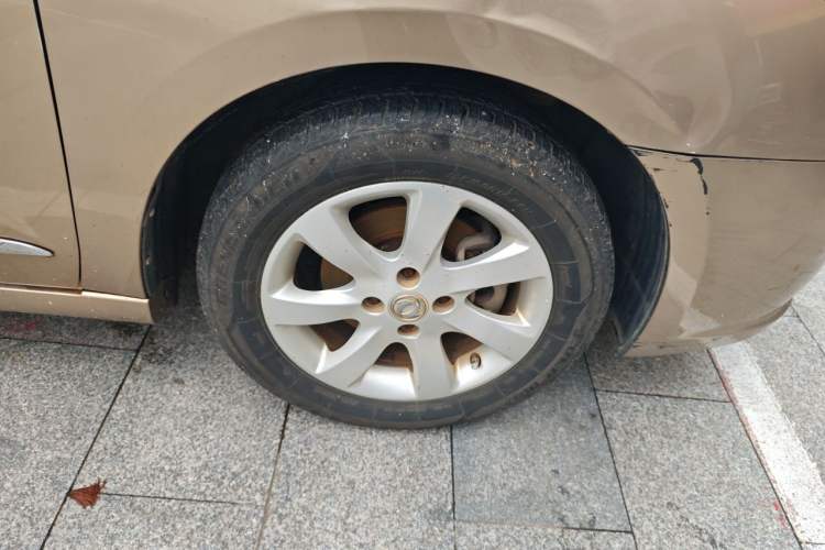 Used Dongfeng Aeolus A60 2014 1.6L Manual Luxury Model Right Front Wheel Hub