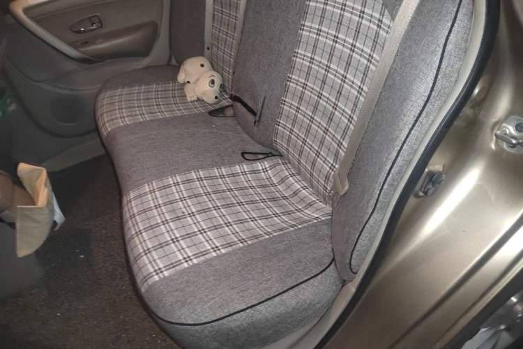 Used Dongfeng Aeolus A60 2014 1.6L Manual Luxury Model Left Rear Seat