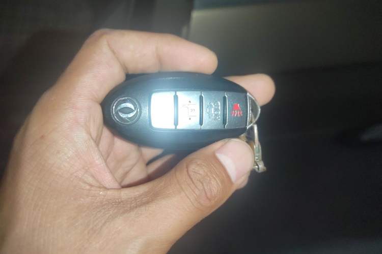 Used Dongfeng Aeolus A60 2014 1.6L Manual Luxury Model Vehicle Key