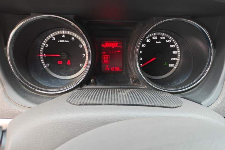 Used Dongfeng Aeolus A60 2014 1.6L Manual Luxury Model Odometer Close Up