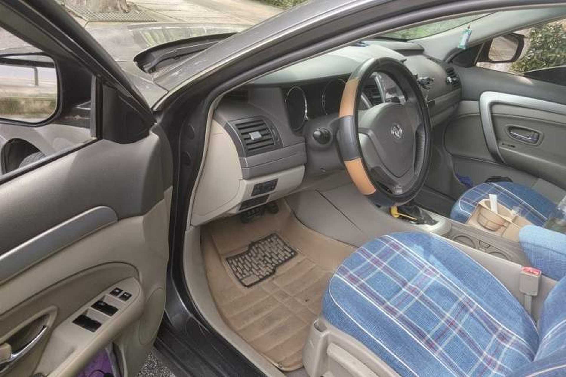 Used Dongfeng Aeolus A60 2014 1.6L Automatic Luxury Model Driver Seat