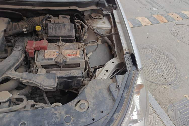 Used Dongfeng Aeolus A60 2014 1.6L Manual Luxury Model Engine Bay Left